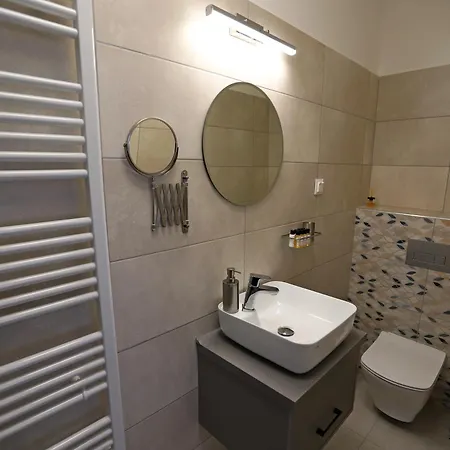 Natali Apartmanhaz Lägenhet *