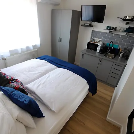 Natali Apartmanhaz Lägenhet *