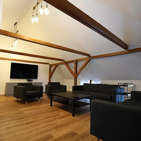 Lägenhet Natali Apartmanhaz Eger