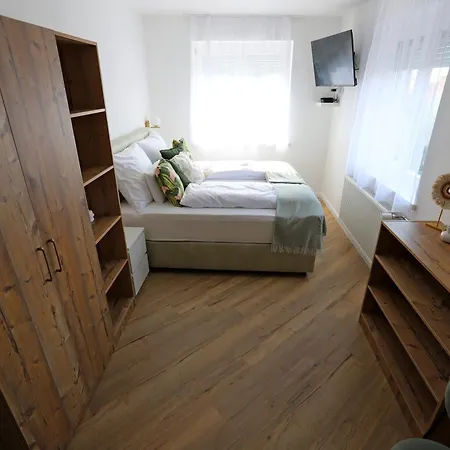 Natali Apartmanhaz Lejlighed