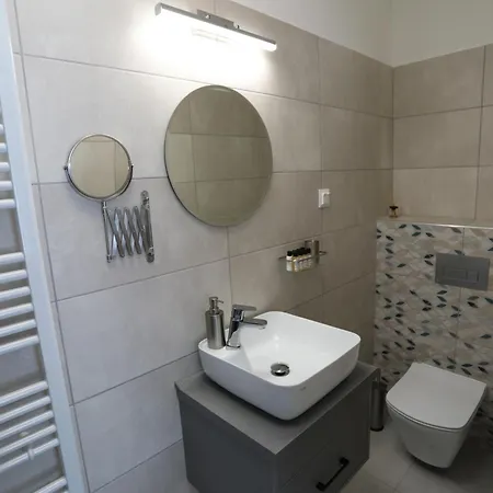 Natali Apartmanhaz * Эгер