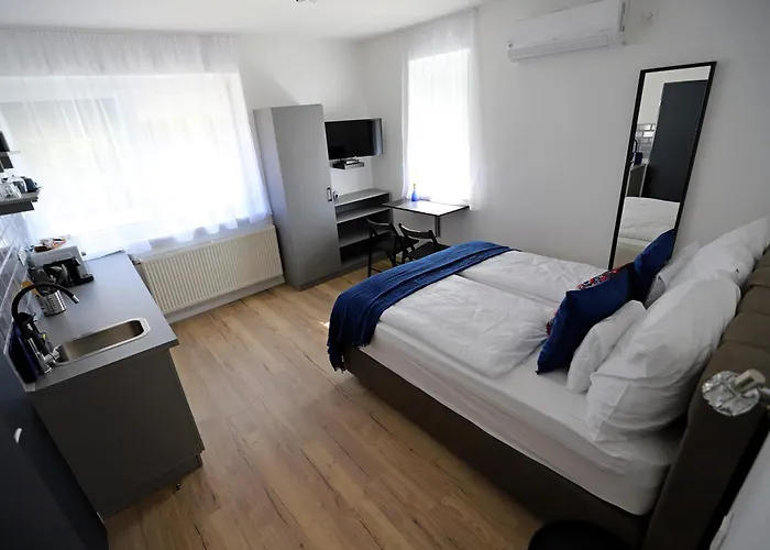 Lägenhet Natali Apartmanhaz Eger